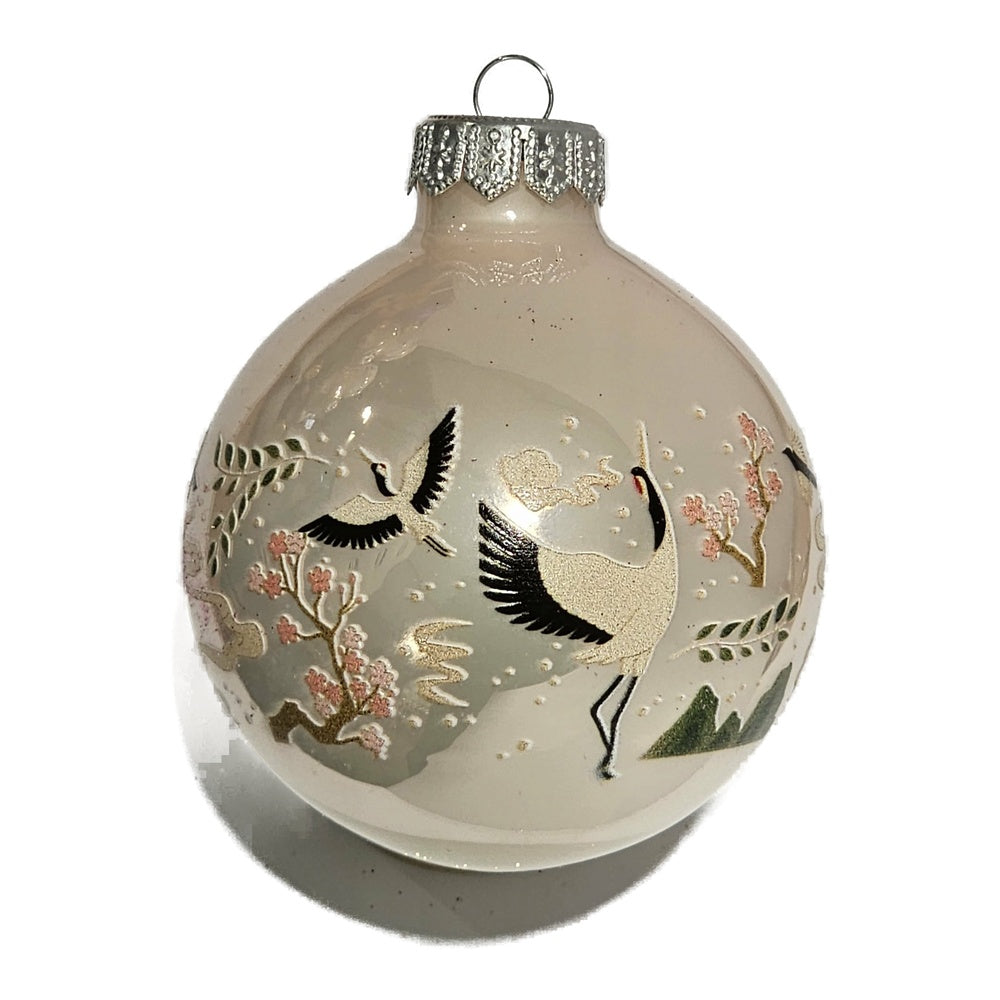 Premium Weihnachtskugel Kraniche im Blütengarten
