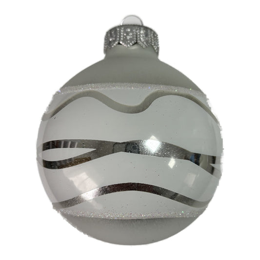 Silber Wellen - Premium Weihnachtskugel - Winterstille