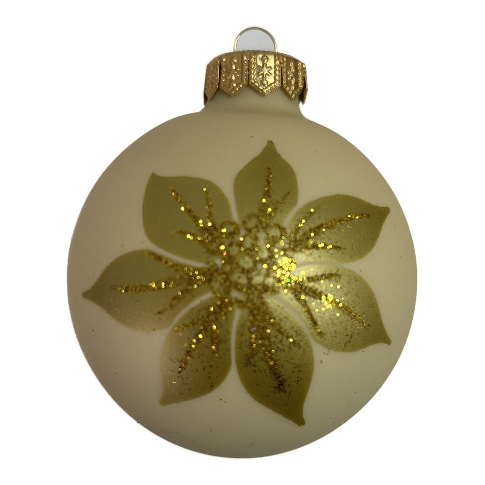 Premium Weihnachtskugel mit goldenem Blütenmotiv